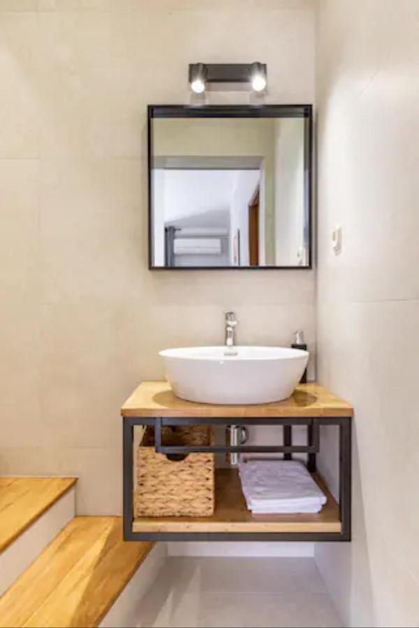 Apartments "Villa Antisin" With Heated Pool Zadar Exteriör bild