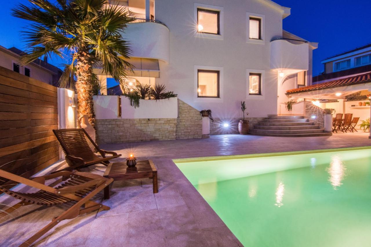 Apartments "Villa Antisin" With Heated Pool Zadar Exteriör bild